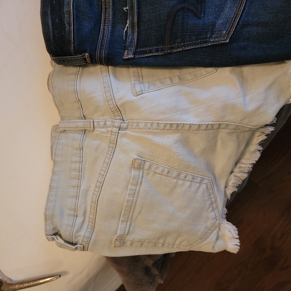 Bundle of American Eagle jean shorts - Picture 8 of 10